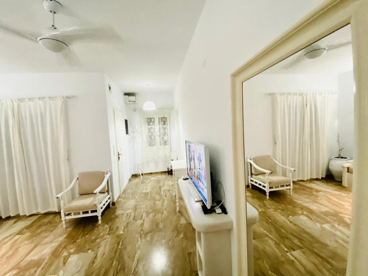 אדאמאס Deluxe Studios & Suites Ageri-Milos מראה חיצוני תמונה